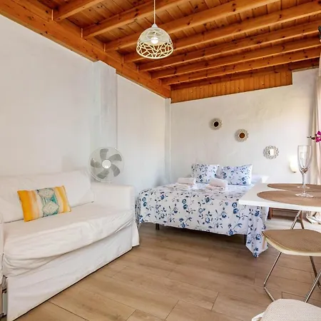 Estudio Alojamiento Orquidea Holiday home